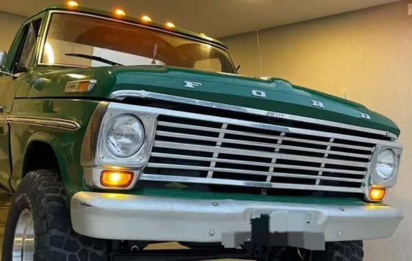 Grade modelo Americana - Faróis simples