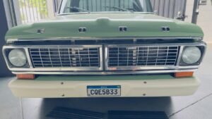 Grade modelo Original Nacional - Faróis simples