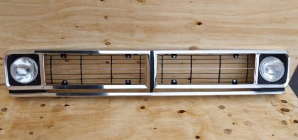 Grade modelo Original Nacional - Faróis simples