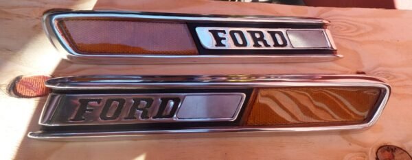 Emblema Lateral do Capô F-100 / F-1000